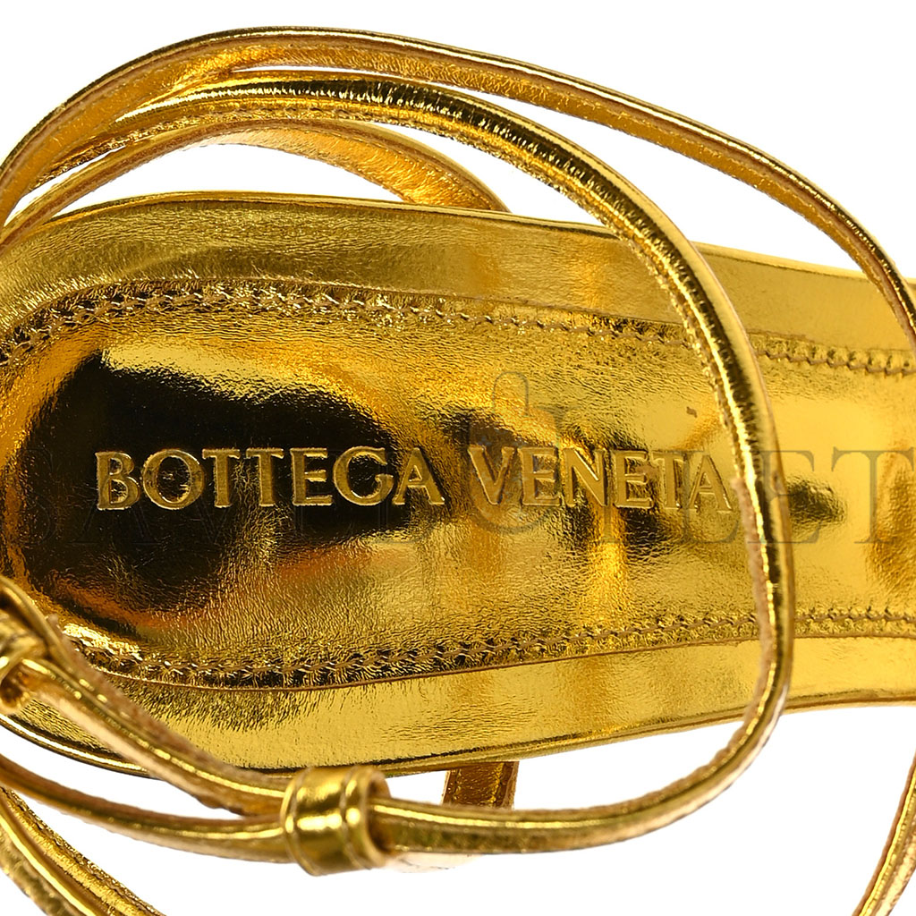 Bo*te*ga ve*ne*ta laminated calfskin the line 90mm sandals 365 gold